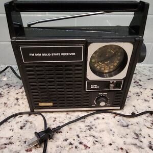 Vintage Sears Solid State Radio Model No.564-24180600 AM/FM Cosmetic Damage